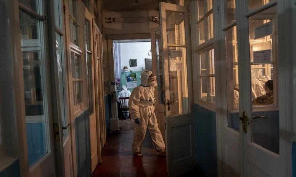 Κορονοϊός: Ένας νέος θάνατος και 15 νέα κρούσματα σε 24 ώρες στη χώρα μας